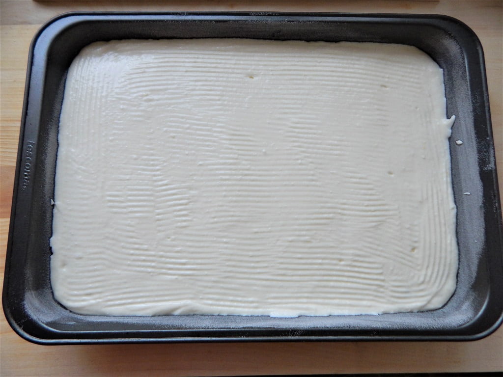 postup u strouhaného tvarohového koláče
