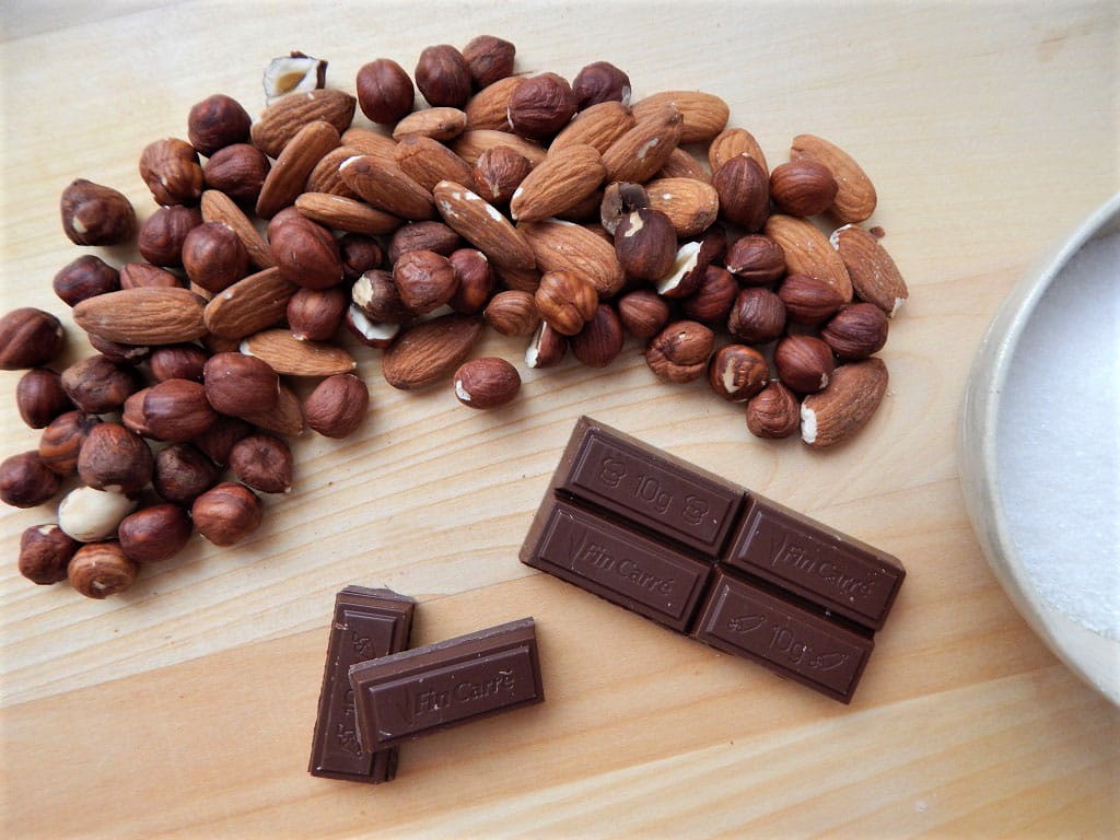 suroviny na přípravu čokoládového nugátu