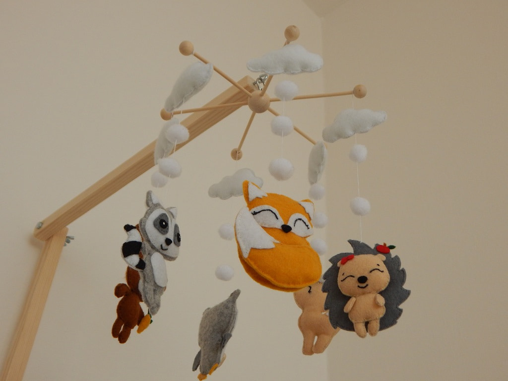 kolotoč nad postýlku